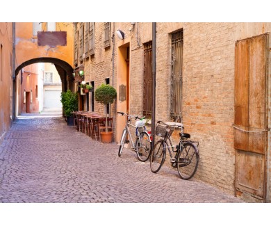 Фотообои Старые маленькие каменные средневековые улицы