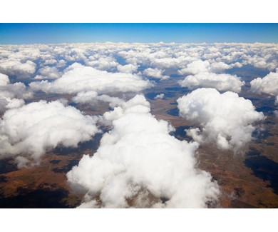Фотообои Пролетая над облаками