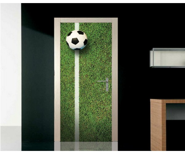 Наклейка на дверь Мяч на футбольном поле